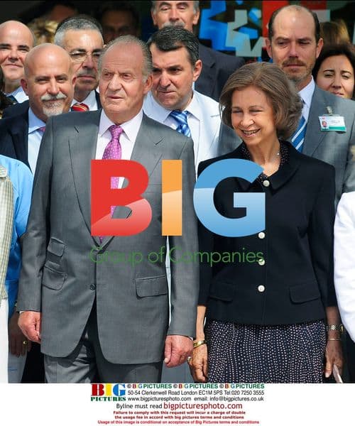 Spanish Kings Inaugurate New Hospital