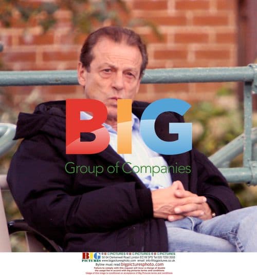 Leslie Grantham "Dirty Den" at Worthing Railway Station