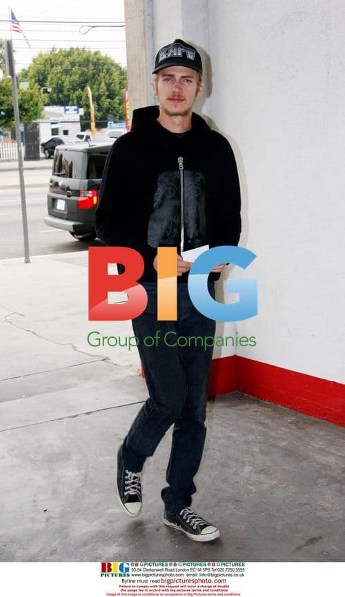 Hayden Christensen Leaves Medical Office