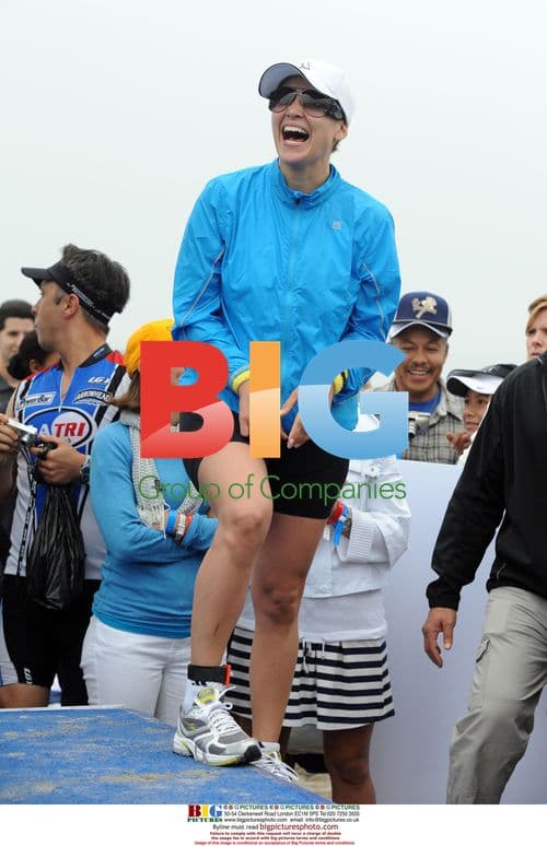 Jennifer Lopez at 2008 Nautica Malibu Triathlon