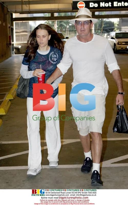 Charlie Sheen and Brooke announce pregnancy
