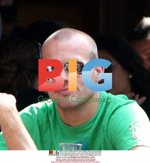 Fredrik Ljungberg enjoys lunch in Soho