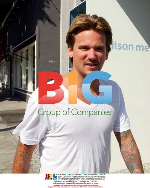 Sean Stewart walks to Newsroom in West Hollywood