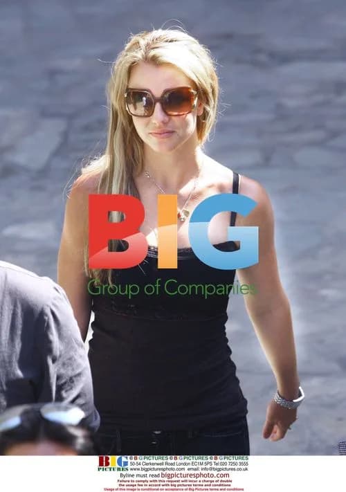 Britney Spears visits Hollywood studio