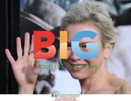 Renee Zellweger at "Appaloosa" premiere