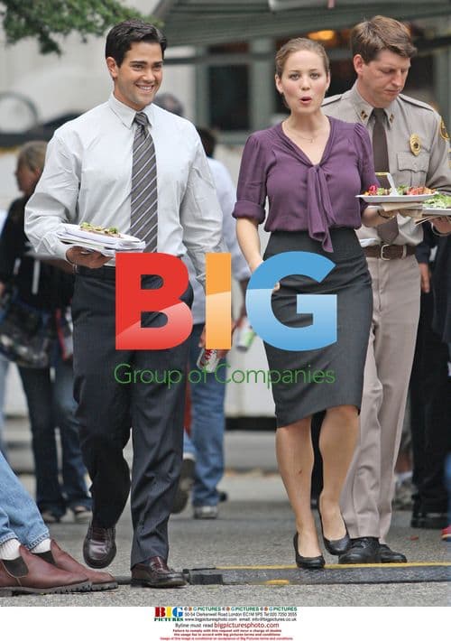 Jesse Metcalfe and Erika Christensen on "Tortured" set