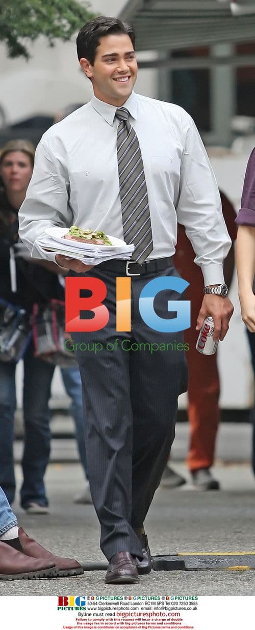 Jesse Metcalfe and Erika Christensen on Break