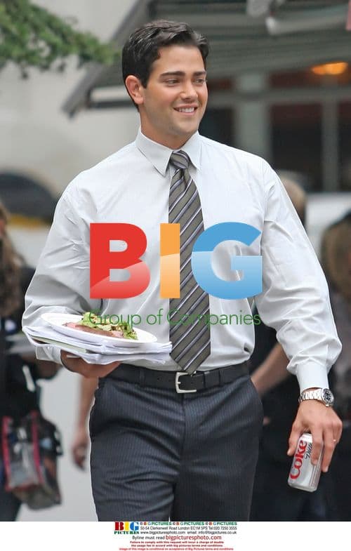 Jesse Metcalfe and Erika Christensen on set of "Tortured"