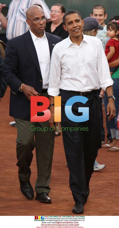 Obama Greets Supporters in Las Vegas