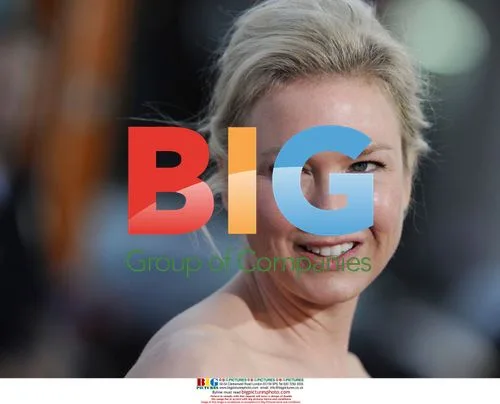 Renee Zellweger at "Appaloosa" premiere