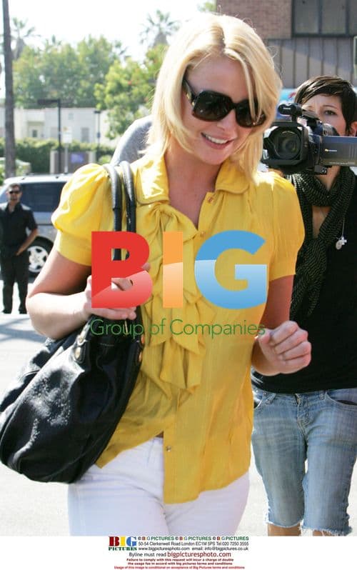 Katherine Heigl and Josh Kelley have sushi lunch