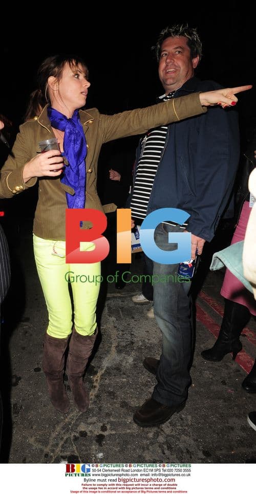 Juliet Lewis dances and sings at Brixton event