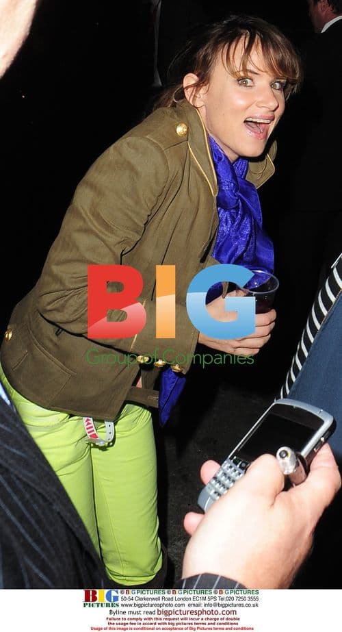 Juliet Lewis leaves Vodafone Live Music Awards