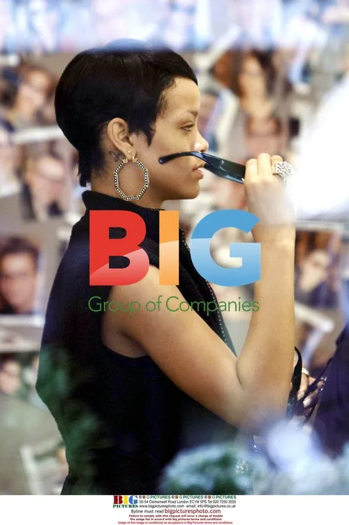 Rihanna on shopping trip in Paris