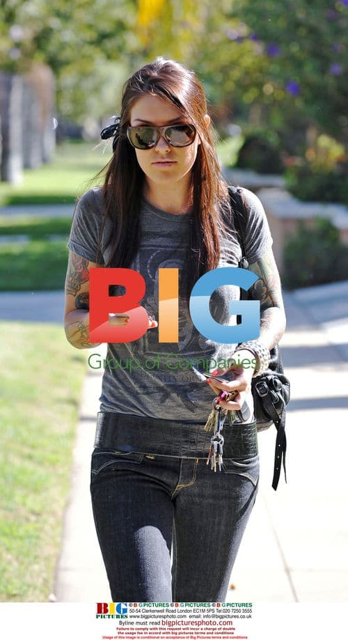 Casey Patridge visits Audrina during move
