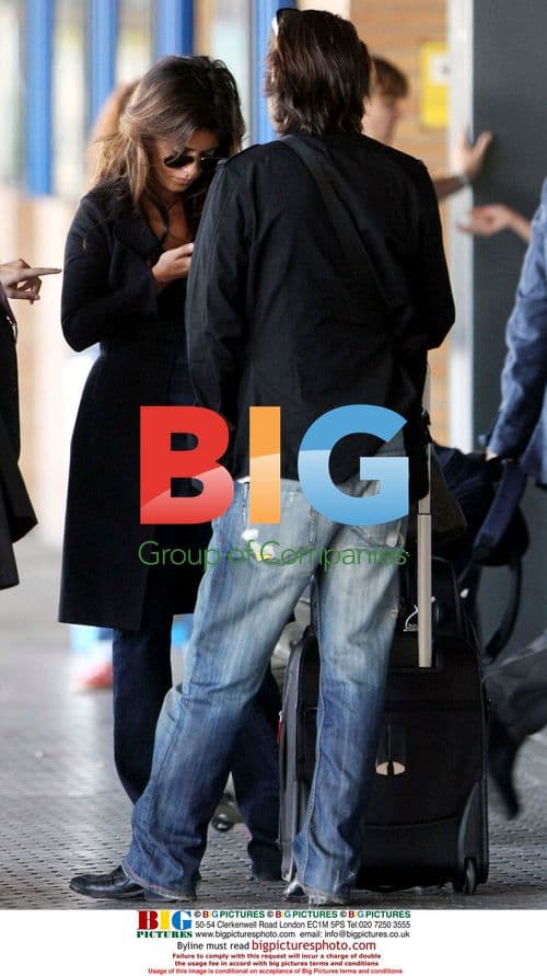 Monica Cruz and Jordi Molla leave Seville party