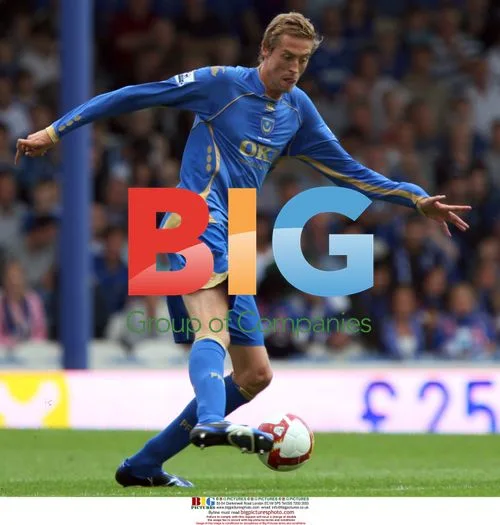 Peter Crouch (Portsmouth) in Premier League match