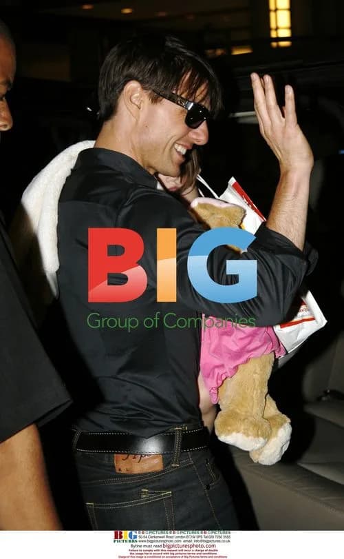 Tom Cruise and daughter at Build-A-Bear