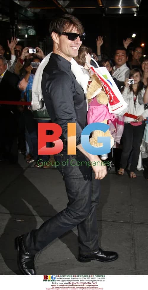 Tom Cruise with daughter Suri at Build-A-Bear