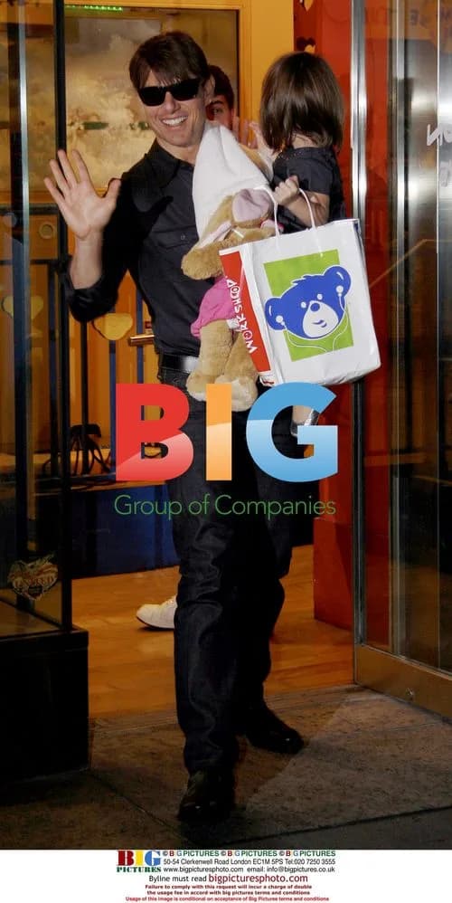Tom Cruise and daughter Suri at Build-A-Bear
