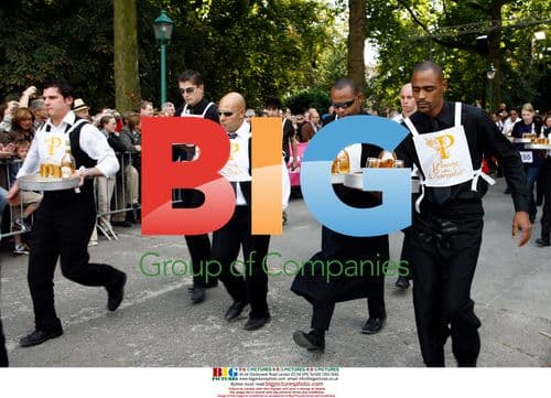 Waiters race in Brussels