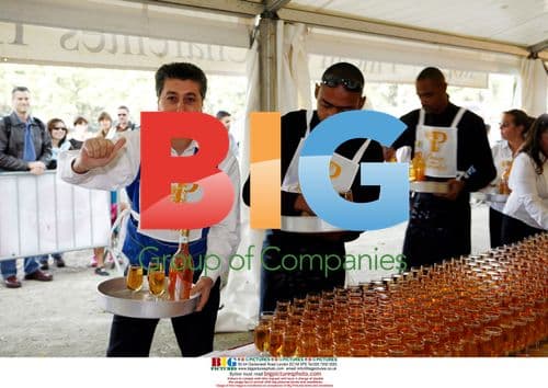 Pineau des Charentes 'Waiters Race'