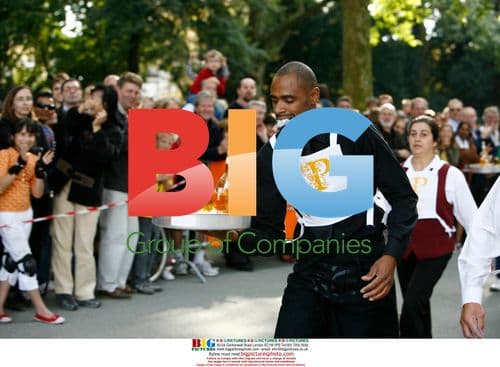 Waiters race at Pineau des Charentes event in Brussels