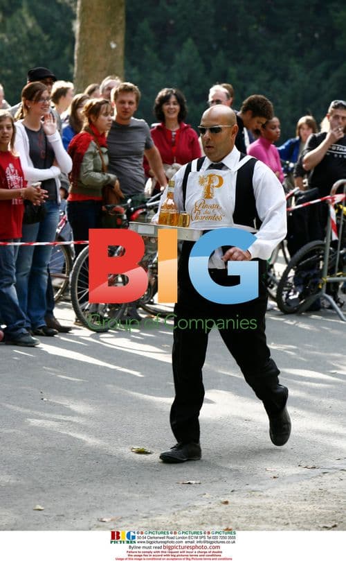 Pineau des Charentes Waiters Race