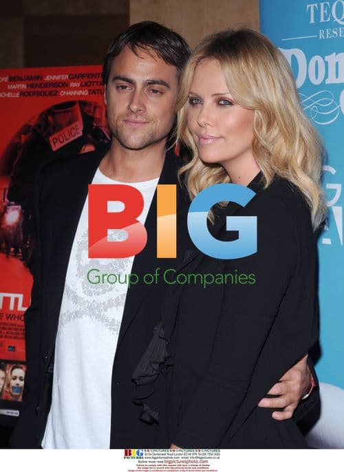 Charlize Theron and Stuart Townsend at "Battle in Seattle" Premiere