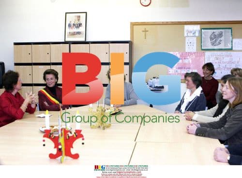 Princess Mathilde visits Magellan school in Brussels