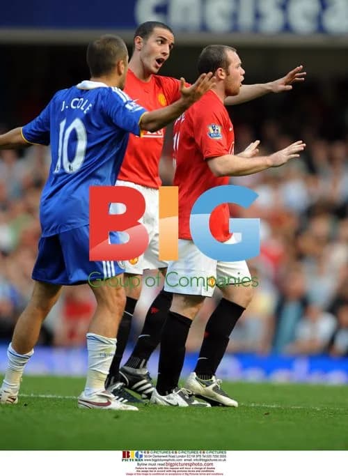 Rooney and O'Shea Argue with Ref