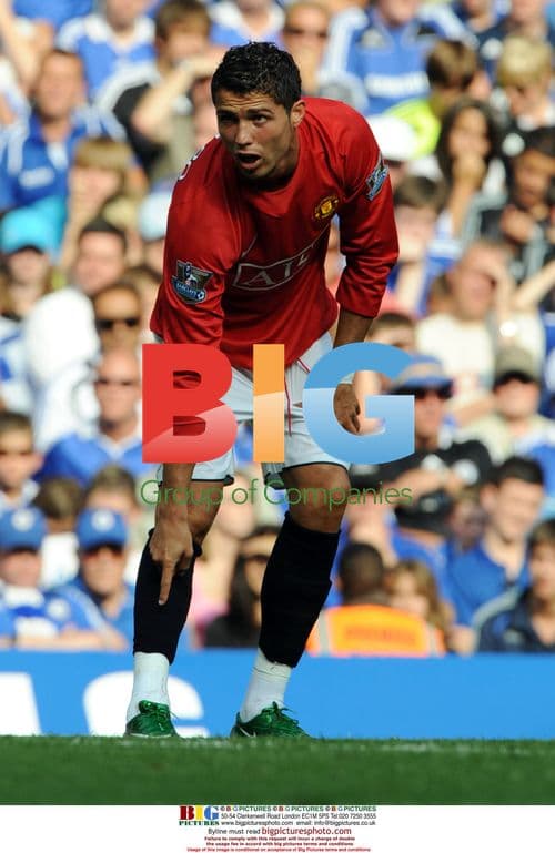 Cristiano Ronaldo points to foot after foul