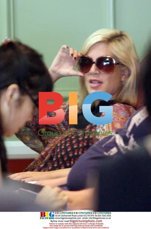 Tori Spelling gets pampered in Hollywood