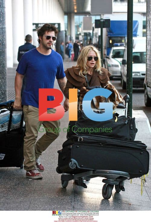 Mary-Kate Olsen Arrives at Milan Airport