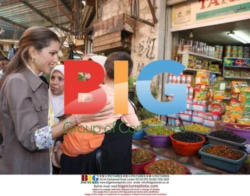 Queen Rania visits Ramadan markets in Brussels