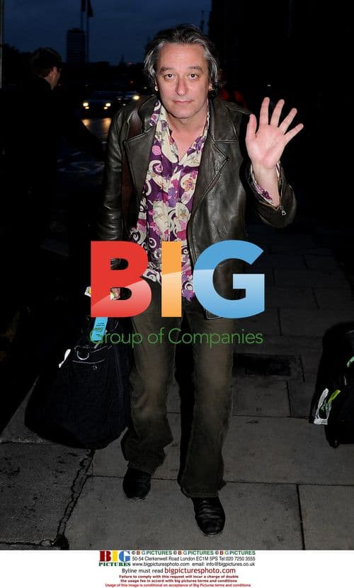 REM members at Bono's hotel before Oxegen concert