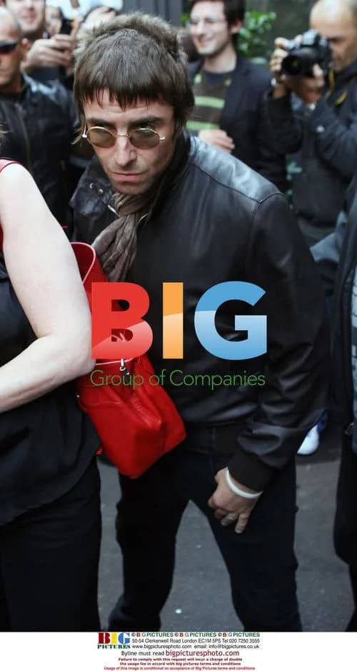 Liam Gallagher out in Milan, 2008