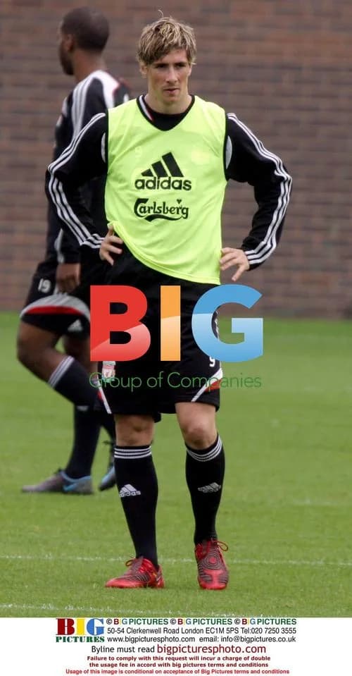 Liverpool FC players train before Merseyside derby