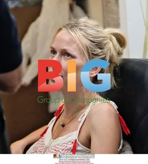 Naomi Watts Gets Manicure in Santa Monica