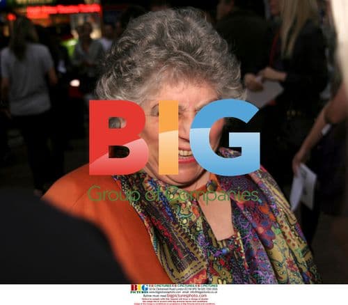 How To Lose Friends And Alienate People premiere