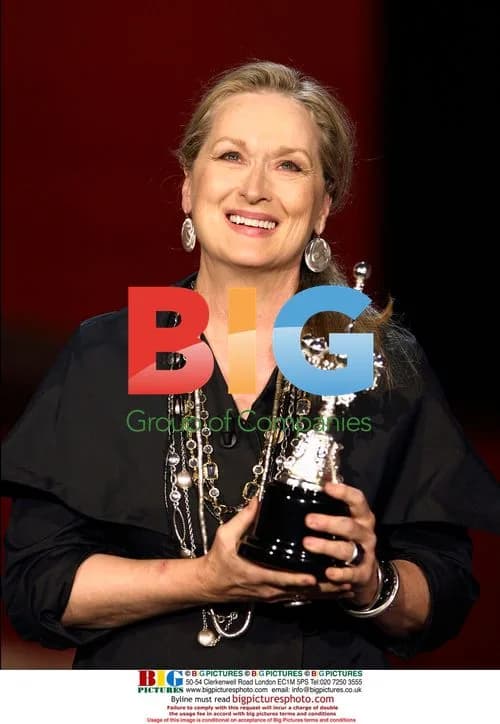 Meryl Streep receives Donosti award