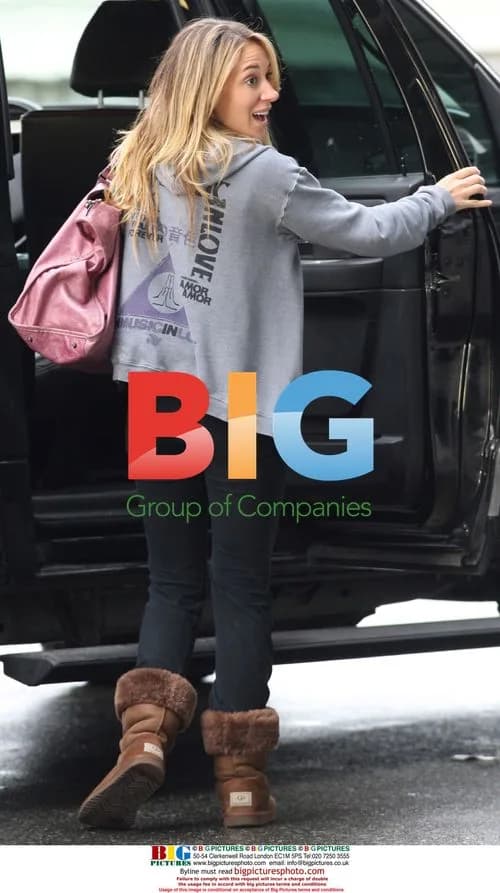Hayley Duff Arrives at Airport