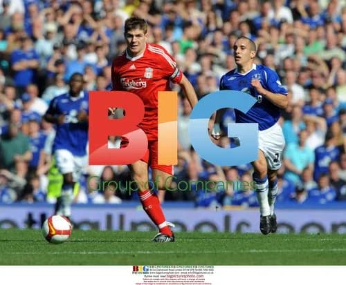 Gerrard and Jagielka at Everton-Liverpool match