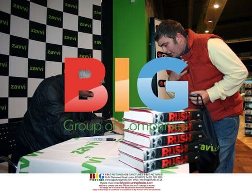 Ian Rush opens Zavvi store in Liverpool