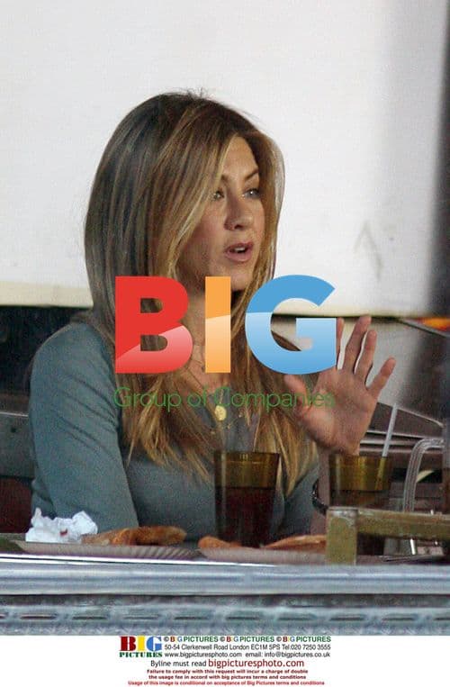 Jennifer Aniston on 'The Baster' set
