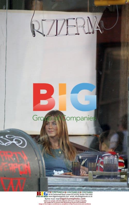 Jennifer Aniston on 'The Baster' Set