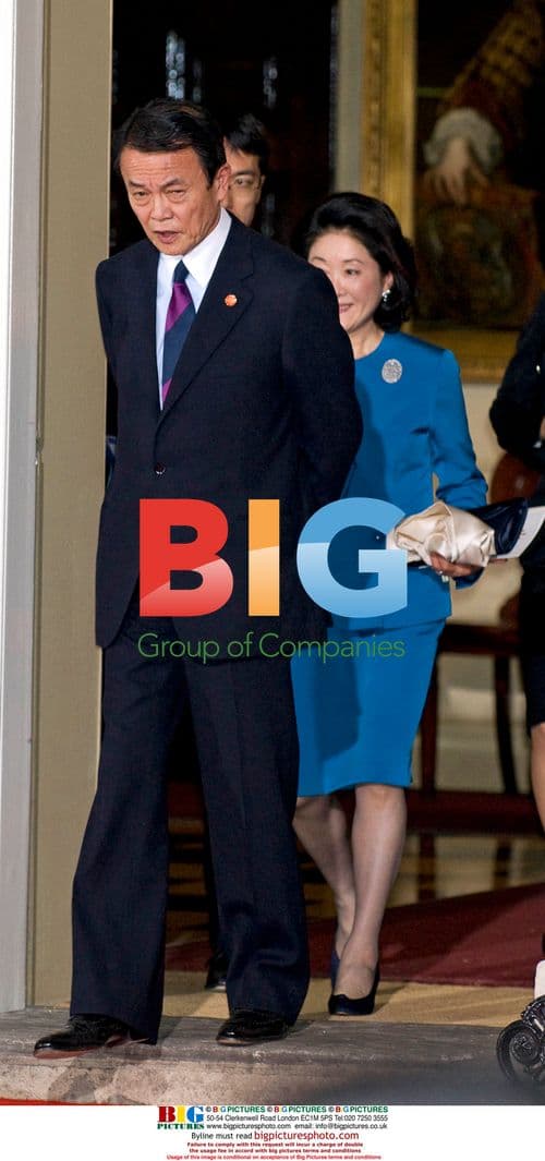 Taro Aso and wife at G20 dinner