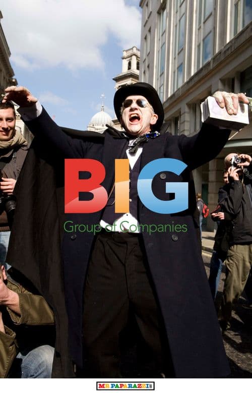 Professor attempts to give police fake G20 notes