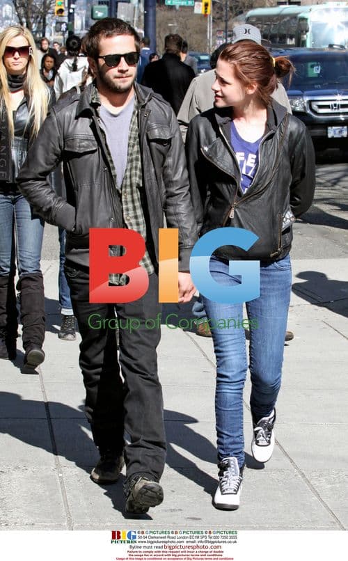 Kristen Stewart, Michael Angarano, and Nikki Reed at Lunch