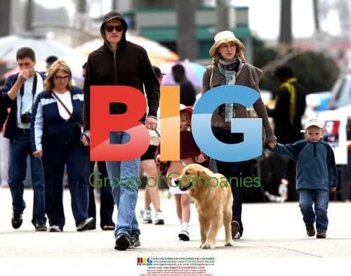 Conan O'Brien takes family stroll in Venice Beach